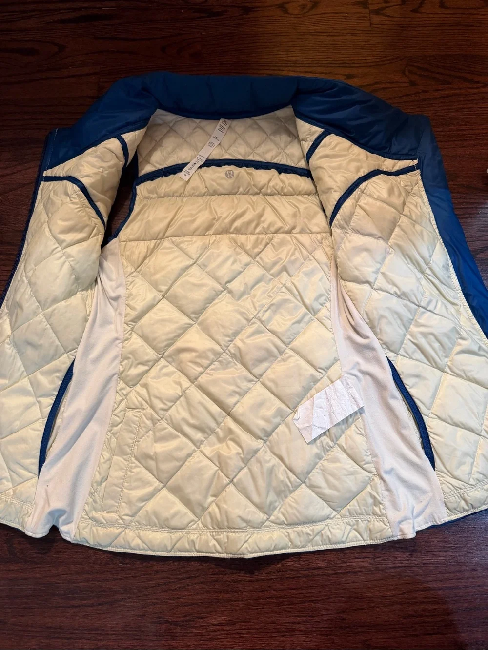 lululemon athletica sleek sleeveless